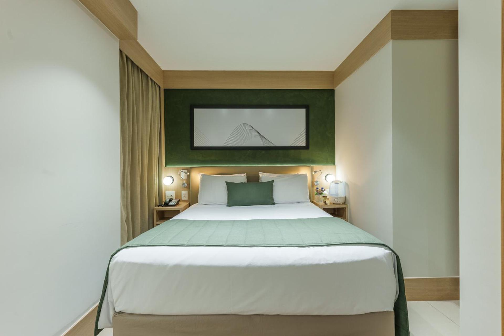 Cullinan Hplus Premium 5*